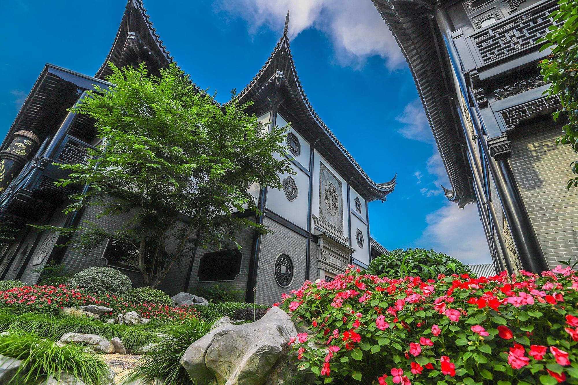 Royal Garden Hotel Shanghai-Free Shuttle To And From Disney & Pvg & Close Metro Line2 Easy To Sha New Expo Esterno foto