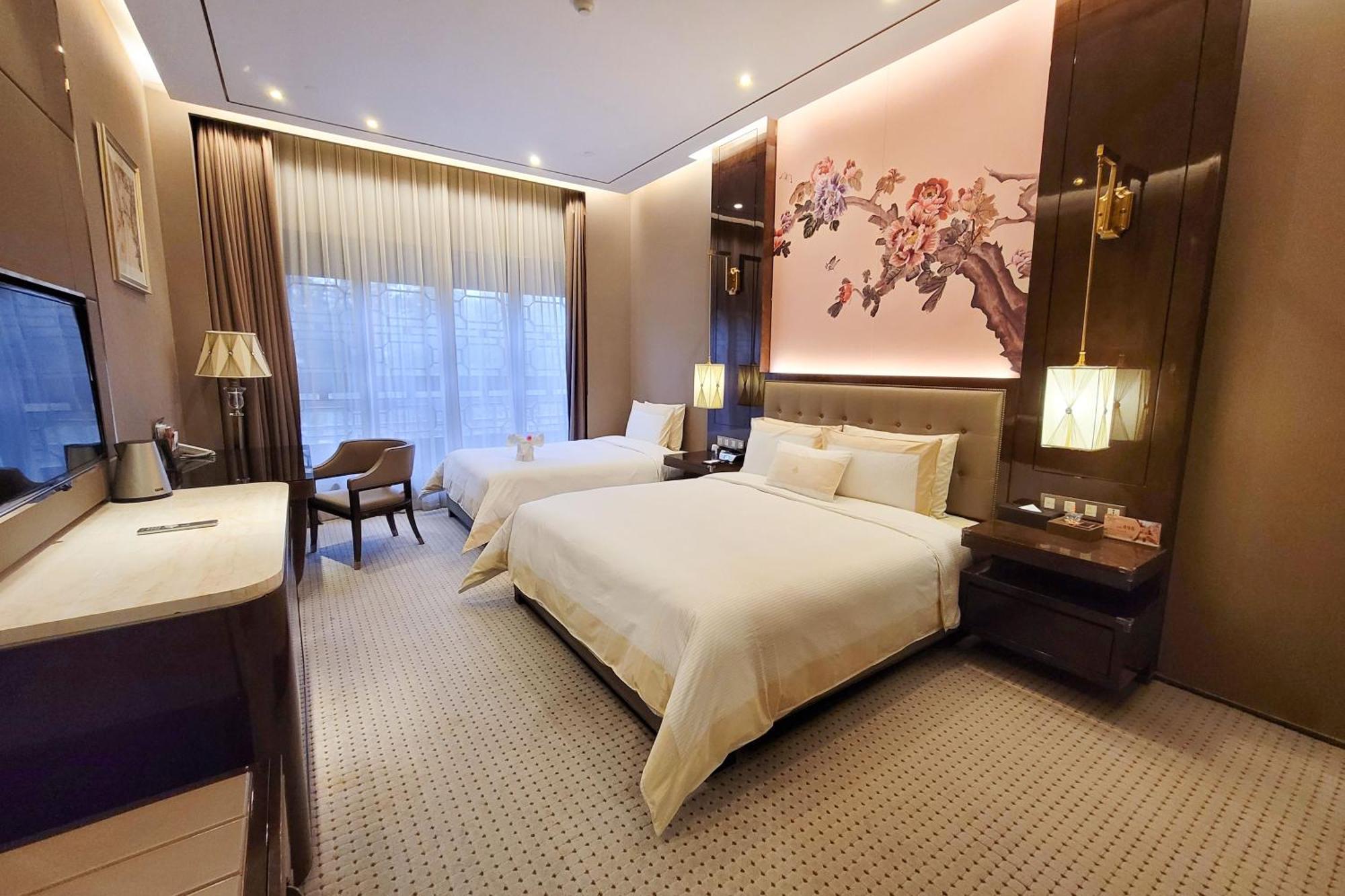 Royal Garden Hotel Shanghai-Free Shuttle To And From Disney & Pvg & Close Metro Line2 Easy To Sha New Expo Esterno foto