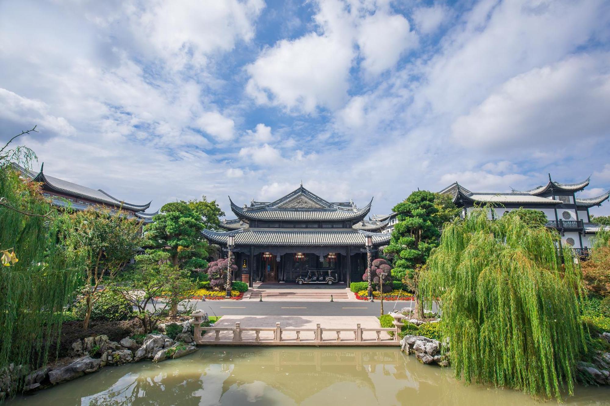 Royal Garden Hotel Shanghai-Free Shuttle To And From Disney & Pvg & Close Metro Line2 Easy To Sha New Expo Esterno foto