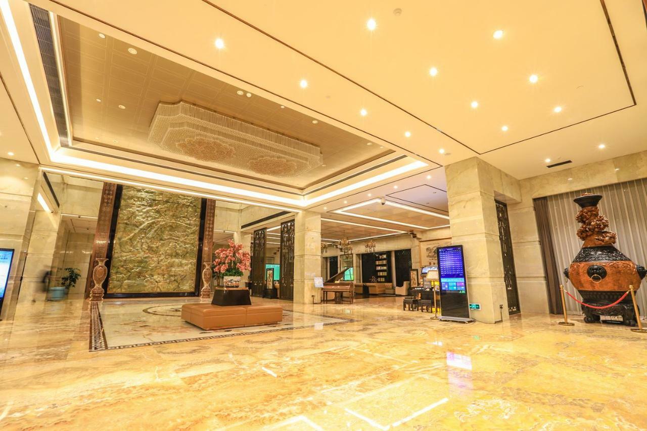 Royal Garden Hotel Shanghai-Free Shuttle To And From Disney & Pvg & Close Metro Line2 Easy To Sha New Expo Esterno foto