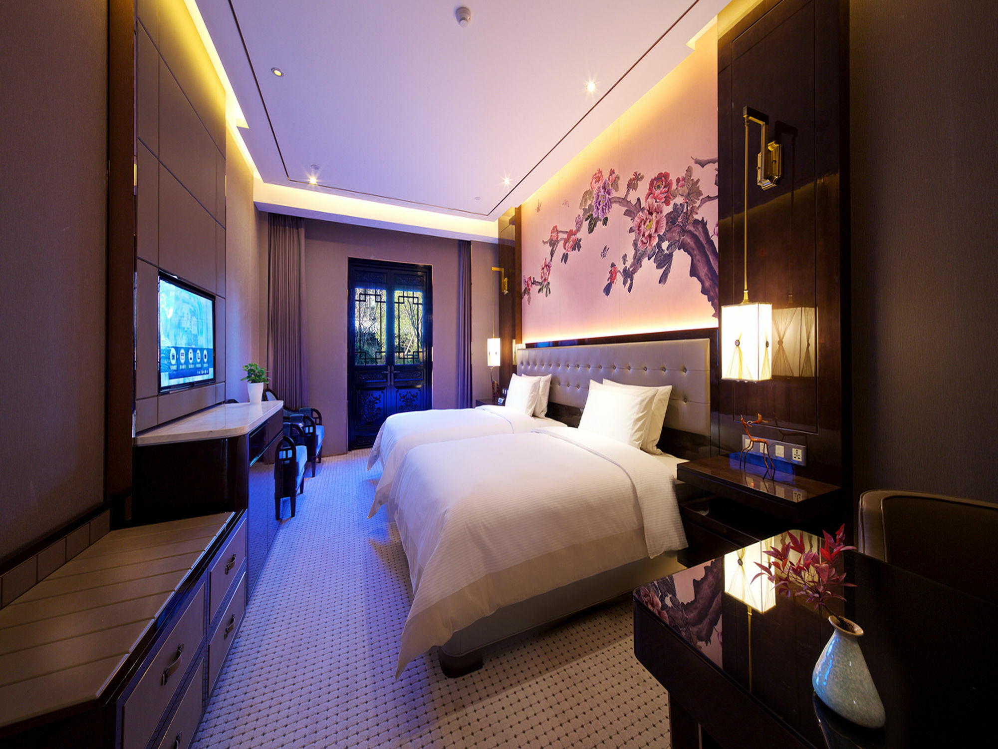Royal Garden Hotel Shanghai-Free Shuttle To And From Disney & Pvg & Close Metro Line2 Easy To Sha New Expo Esterno foto